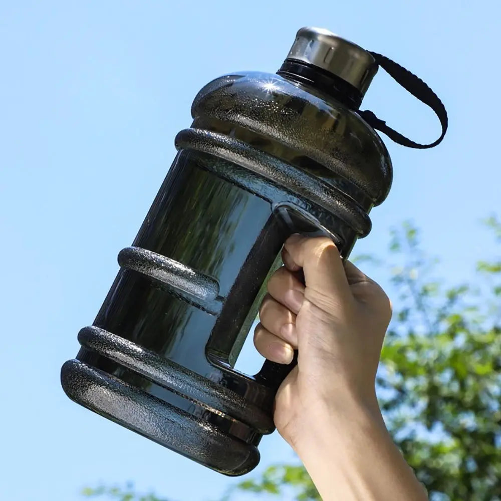 New 2L PETG Large Capacity Water Bottle Training Sports Workout Drink Bottle Shaker Bottle With Handle Outdoor Gym Gallon Bottle