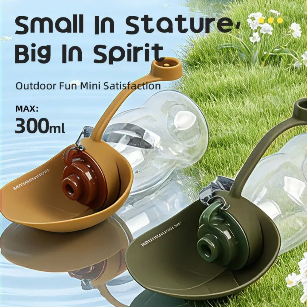 2-In-1 Leaf-shaped Pet Water Bottle 300ML Foldable Pet Water Dispenser with Lanyard Dog Outdoor Water Cup Pet Outdoor Activities