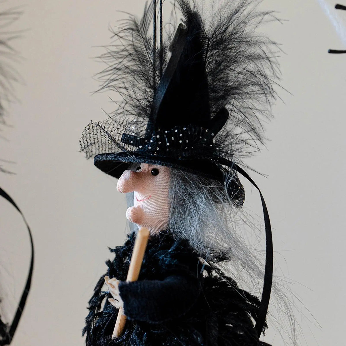 Halloween Witch Doll Decoration Cute Spooky Retro Festival Decoration Witch Doll Halloween Tree Ornaments for Haunted House Bar